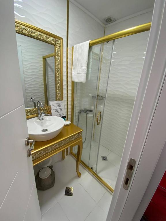 Икономична двойна стая с отделни легла - Image 4